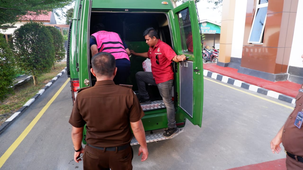 Kantor Kejari Pasangkayu Bergolak, Eksekusi Terpidana Korupsi Dana PSR Menghadirkan Ketegangan