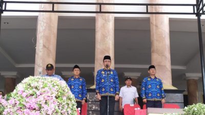 Pemkab Parimo Gelar Upacara 17 Bulan Berjalan, Mawardin: Mari Kita Tingkatkan Etos Kerja