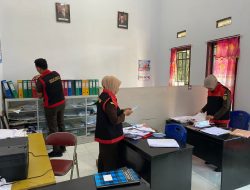Dugaan Korupsi Lahan Mangrove Kejati Sulteng Geledah Kantor Desa