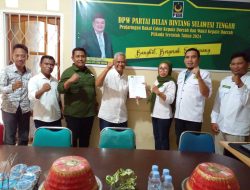 Rusdy Mastura Kembalikan Berkas Pendaftaran Pilkada ke PBB