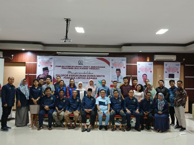 FKUB Sulteng Mengukuhkan Pengurus Pelopor Kerukunan Dunia Maya 2024-2026