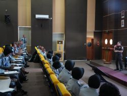Edukasi Hukum untuk Generasi Muda Kajari Karawang Masuk Kampus