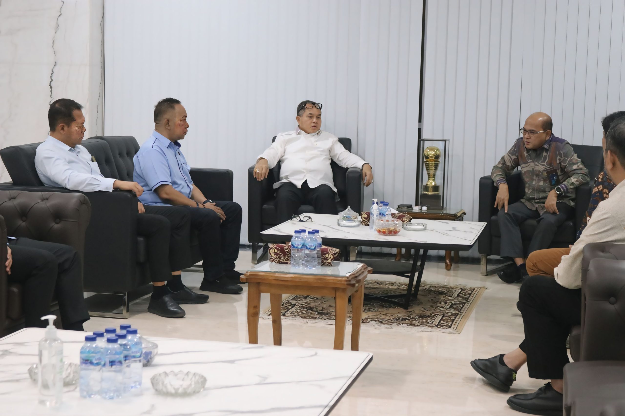 Dukung Infrastruktur Listrik, Kejati Sulteng Siap Dampingi PLN Secara Hukum