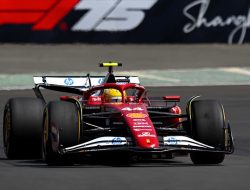 Lewis Hamilton Menangi Sprint GP Cina 2025, Debut Manis Bersama Ferrari