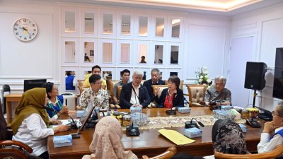 Wakil Gubernur Sulawesi Tengah, dr. Reny A. Lamadjido, M.Kes, mengucapkan terima kasih atas partisipasi Rotary Club asal Kyoto Selatan dan Kyoto dalam upaya ini. (Biro AdPim)