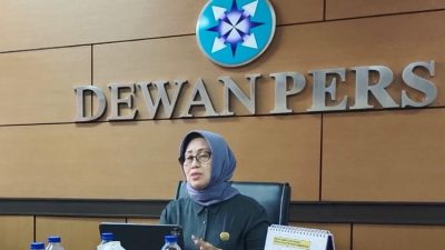 Ketua Dewan Pers, Ninik Rahayu, mengkritik langkah ini karena melibatkan kerja jurnalistik tanpa konsultasi dengan pihak yang memahami aturan pers.