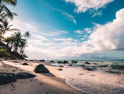 Pesona Pantai Parigi Moutong : Pilihan Liburan yang Memikat