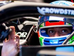 Andrea Kimi Antonelli Raih Pole Position Pertama di F1 Miami, Kalahkan Verstappen dan Piastri