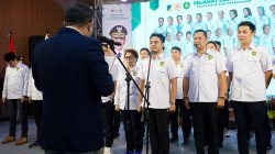 Acara pelantikan turut dihadiri oleh Asisten II Pemprov Sulteng Rudi Dewanto, perwakilan KONI Sulteng Helmy Yahya, pengurus PB Pertina, serta unsur Forkopimda, menandakan dukungan penuh terhadap tongkat estafet kepemimpinan baru ini. (ist)