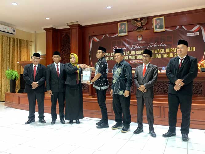 Dengan ditetapkannya Erwin Burase dan Abdul Sahid sebagai pemimpin baru, Parigi Moutong diharapkan mampu melangkah lebih cepat dalam pembangunan ekonomi, infrastruktur, pendidikan, serta peningkatan kesejahteraan masyarakat secara menyeluruh. (DISKOMINFO KAB. PARIMO/NUR)