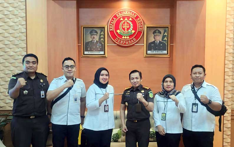 Lelang ini tidak hanya memberikan dampak nyata pada pengembalian kerugian negara, tetapi juga menunjukkan komitmen aparat penegak hukum dalam penegakan hukum yang berkeadilan dan transparan.