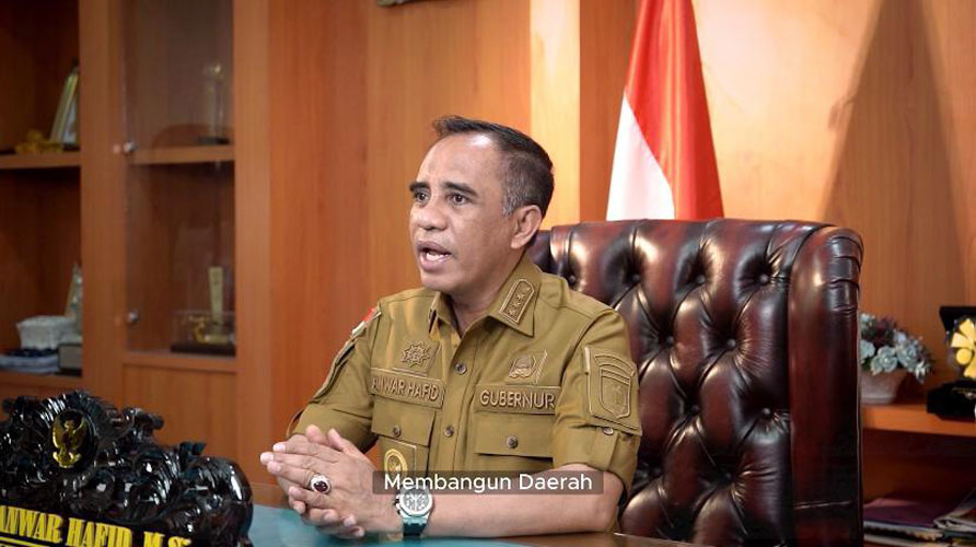 Gubernur Anwar Hafid menegaskan bahwa pembangunan bukan hanya berbicara soal infrastruktur, tetapi juga soal keadilan akses pendidikan dan kesehatan.