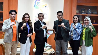 Audiensi yang berlangsung pada Senin (2/6/2025), Kepala Cabang BNI Palu, Rommy, bersama jajaran manajemen, diterima langsung oleh Gubernur Sulawesi Tengah di ruang kerjanya. (Biro Administrasi Pimpinan)