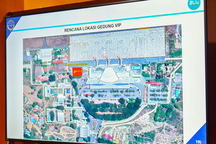 Transformasi Bandara Mutiara SIS Aljufri menjadi bandara internasional diharapkan mampu mempercepat pertumbuhan ekonomi daerah, membuka jalur perdagangan dan pariwisata internasional, serta memperkuat pengawasan terhadap masuknya Tenaga Kerja Asing (TKA). (Ro Adpim Setdaprov Sulteng)