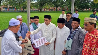 Idul Adha 1446 H : Bupati Parigi Moutong Serahkan Hewan Kurban dan Ajak Warga Tingkatkan Ketakwaan