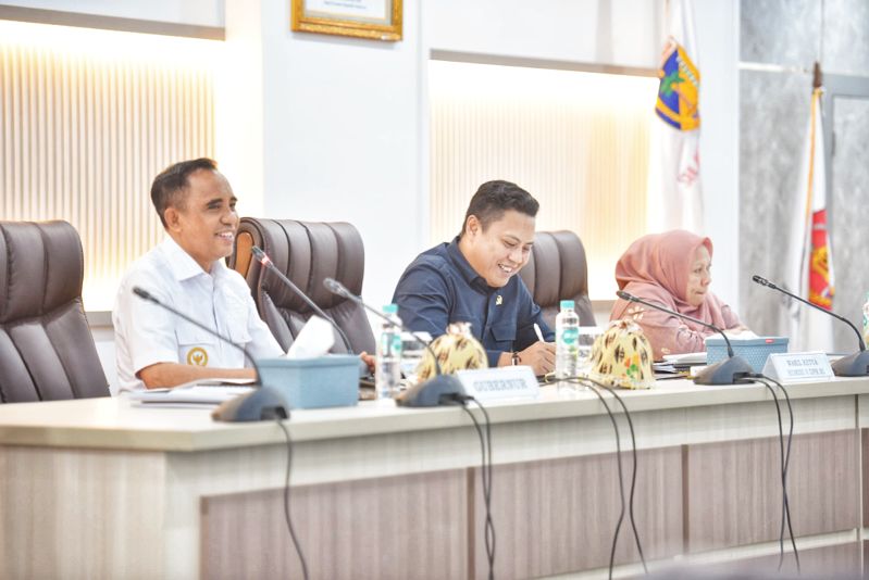 Gubernur Sulawesi Tengah, Dr. H. Anwar Hafid, M.Si., menegaskan bahwa masih banyak infrastruktur penting yang perlu perhatian serius pemerintah pusat. (Foto : Biro Administrasi Pimpinan)