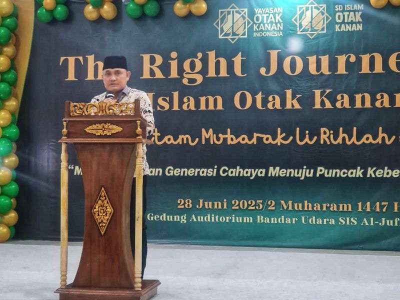 Asisten Administrasi Umum M. Sadly Lesnusa, S.Sos., M.Si. Pemprov Sulteng tegaskan dukungan pada pendidikan berbasis karakter dan inovasi melalui inisiatif Yayasan Otak Kanan. (Foto : Biro Administrasi Pimpinan)