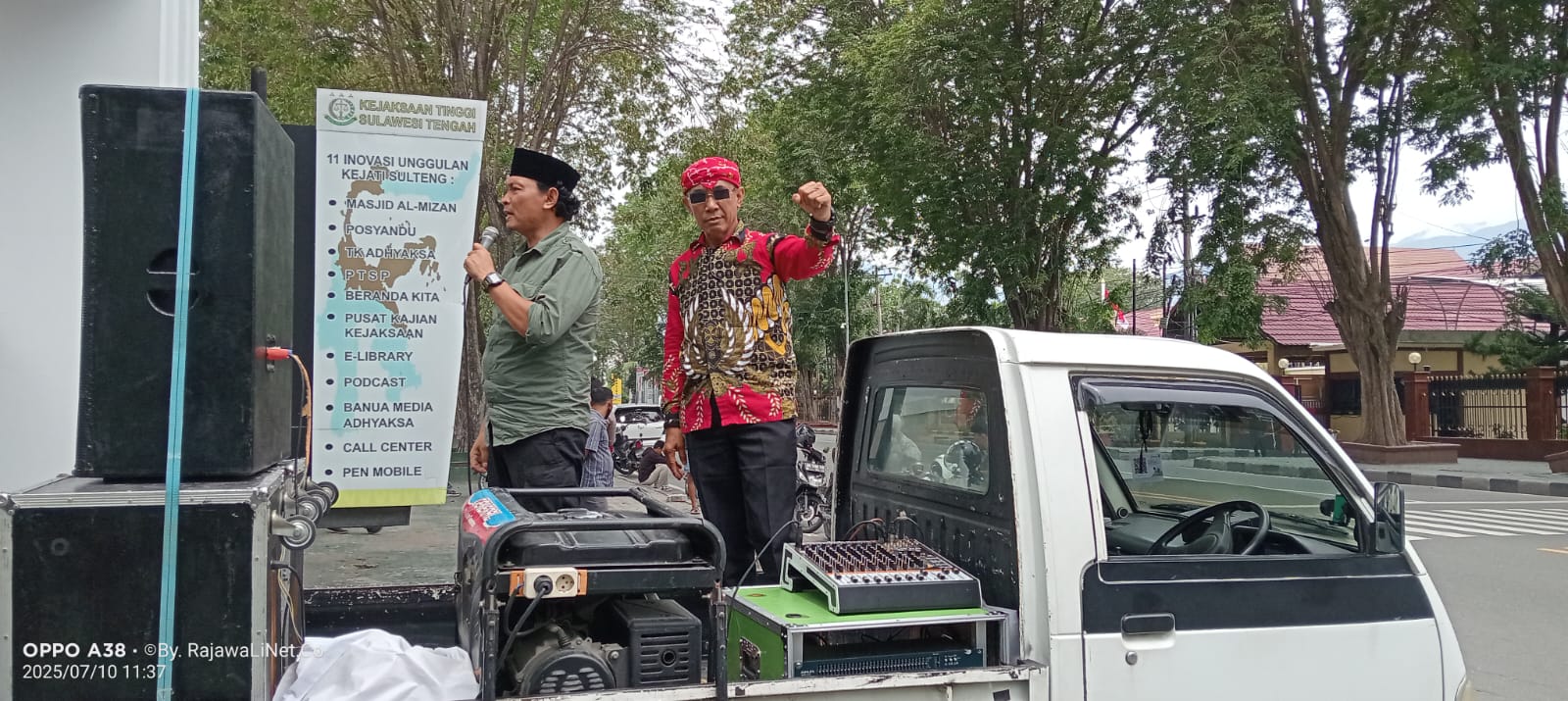 Empat Eks DPRD Geruduk Kejati Sulteng, Teriak Bongkar Korupsi