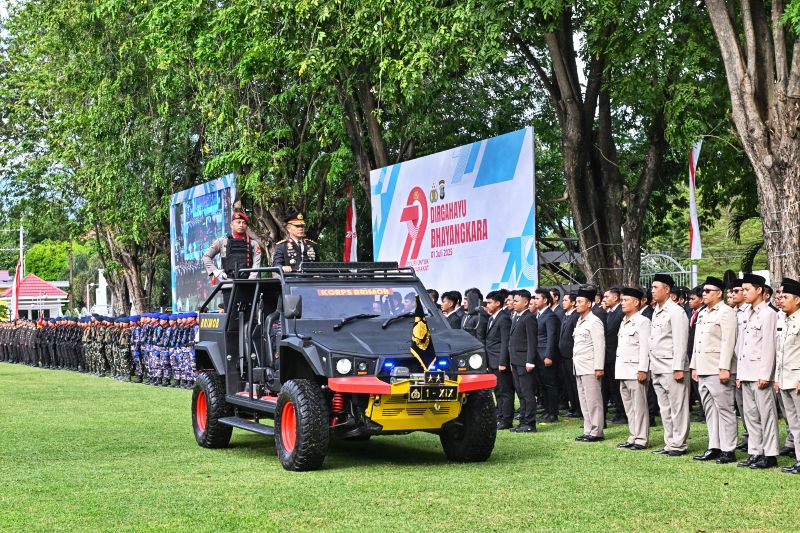 HUT ke-79 Bhayangkara di Sulteng. Kapolda Agus Nugroho tegaskan komitmen Polri sebagai pelindung dan pelayan masyarakat, serta ajak jaga kepercayaan publik. (Foto : Biro Administrasi Pimpinan)