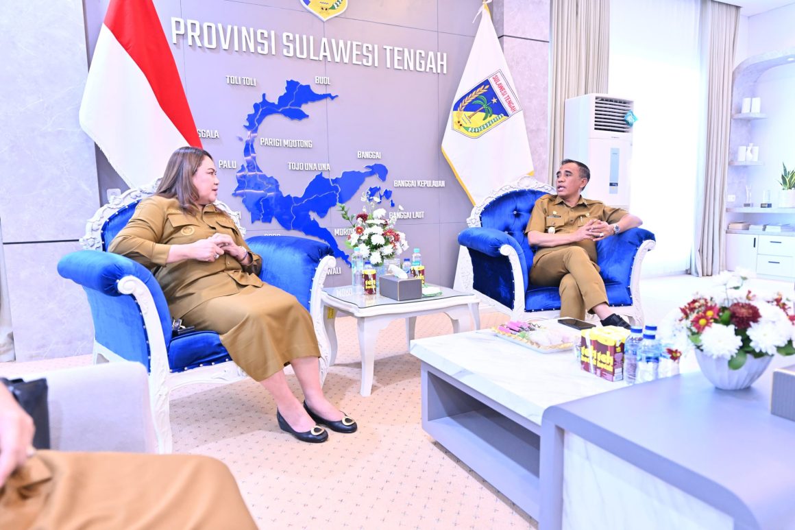 Gubernur Sulteng Terima Kunjungan Bupati Donggala, Bahas HUT ke-73 dan Rencana Penataan Kota