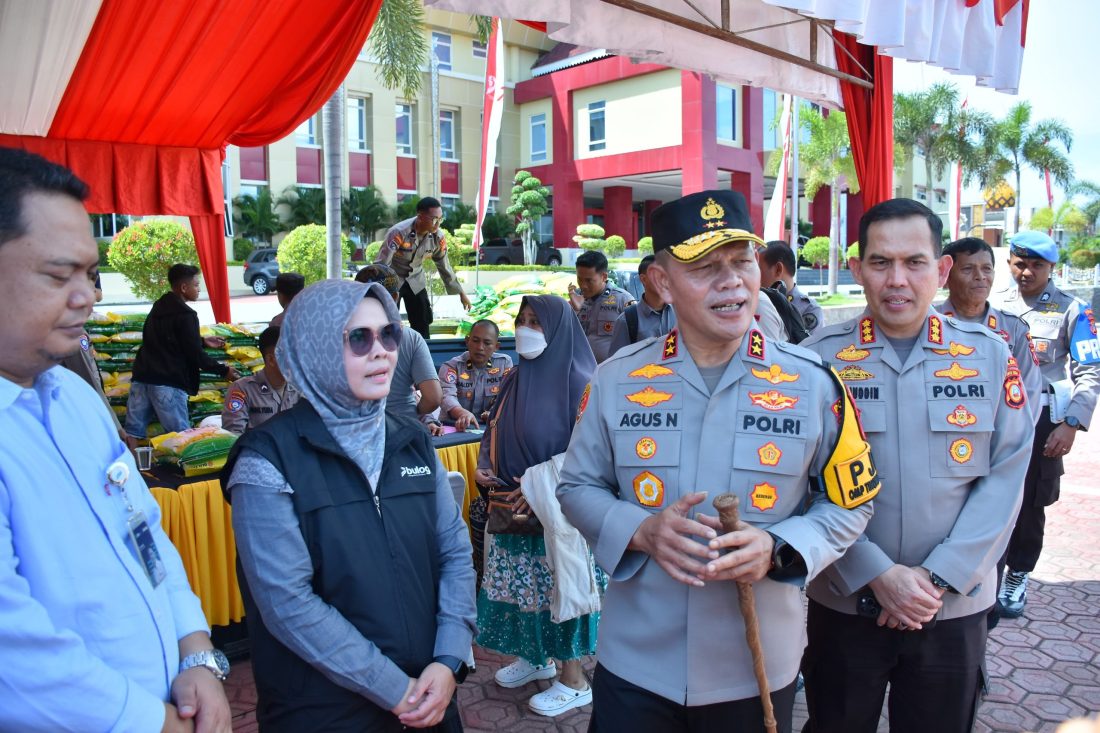Polda Sulteng-Bulog Gelar Pangan Murah, Warga Antusias Serbu Beras SPHP