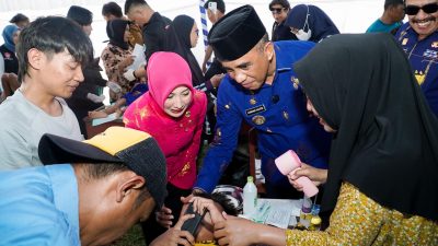Gubernur Sulteng Gelar Khitanan Massal dan Bagi Sembako di HUT ke-73 Donggala