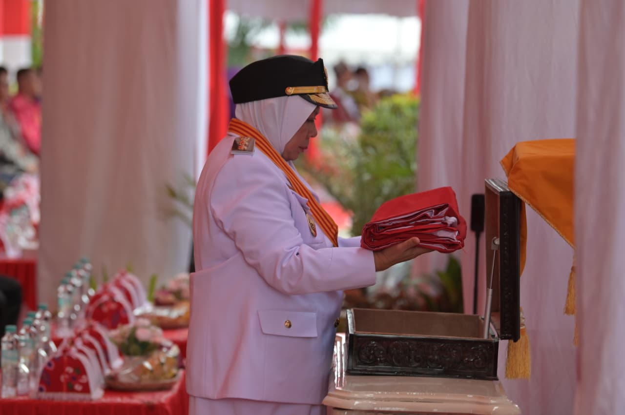 Upacara Penurunan Bendera HUT ke-80 RI di Sulteng Penuh Khidmat
