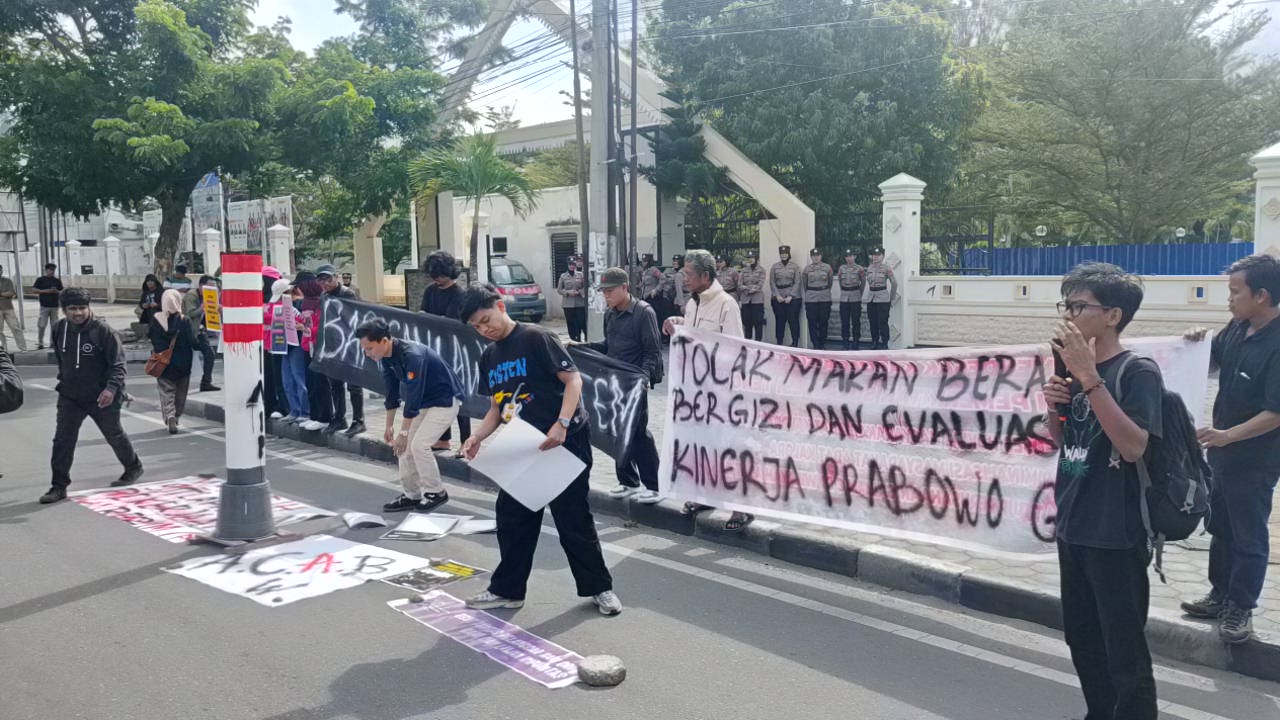 BALAS Kritik Program Prabowo–Gibran: “Makanan Bergizi Jadi Lumbung Korupsi”
