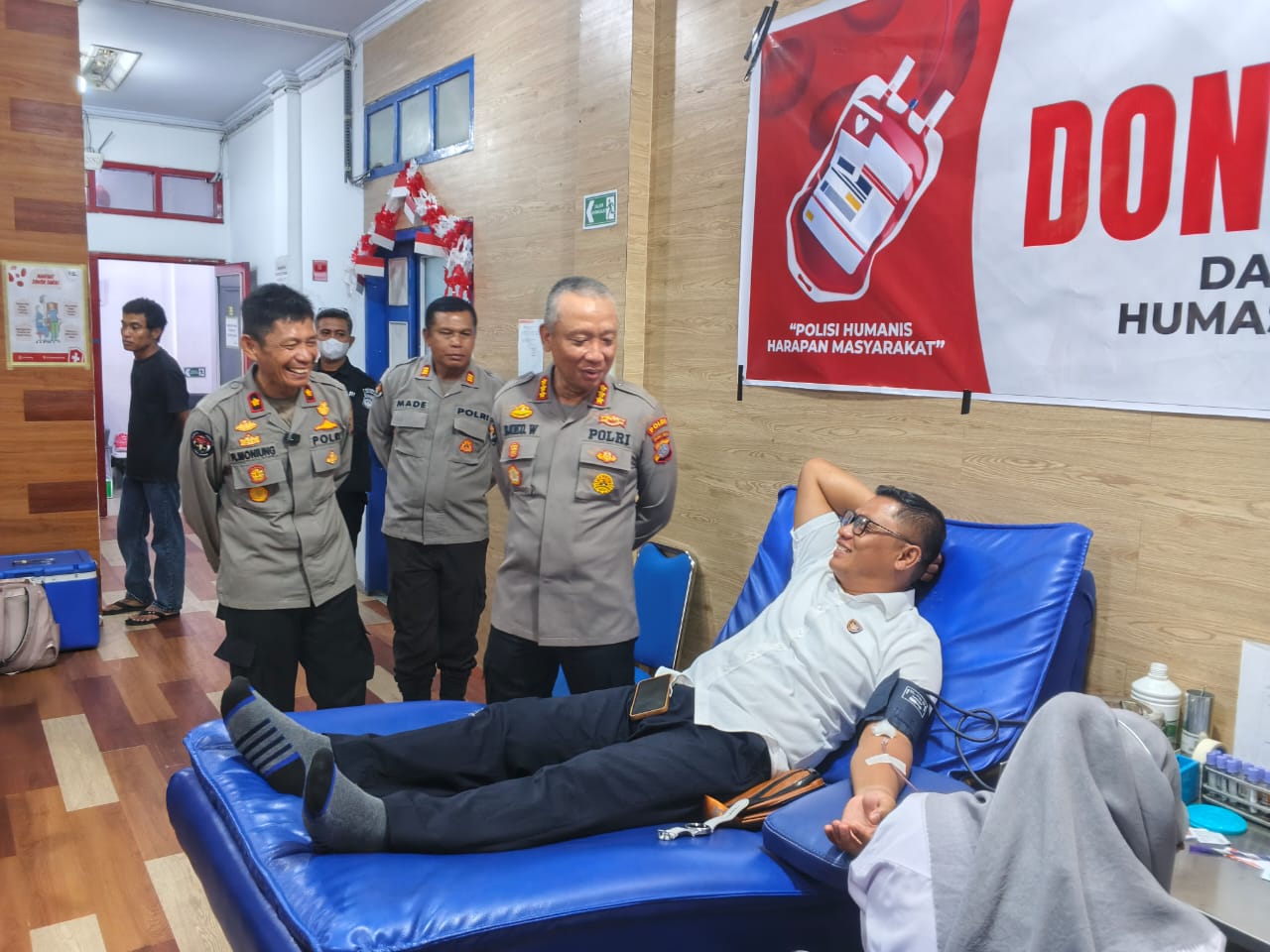 Polda Sulteng Gelar Donor Darah Sambut HUT ke-74 Humas Polri