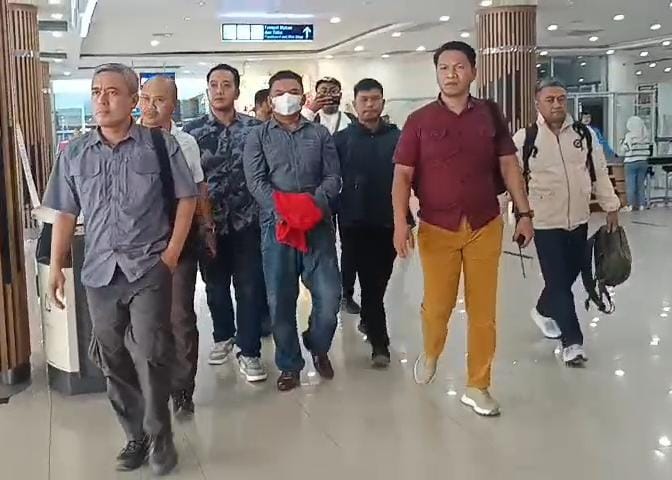 Tim Tabur Kejati Kepri Tangkap Buronan Korupsi di Kendari