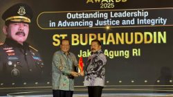 Jaksa Agung ST Burhanuddin Raih Penghargaan CNN Indonesia Awards 2025