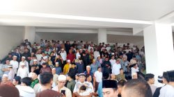 Ribuan Jamaah Padati Masjid Baitul Khairat