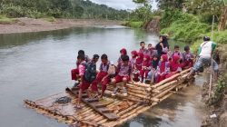 Anak SD di Sojol Bertaruh Nyawa, Komnas HAM Desak Jembatan Bontopangi Segera Dibangun