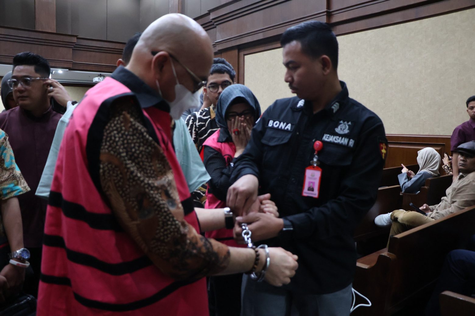 Jejak Uang di Balik Chromebook