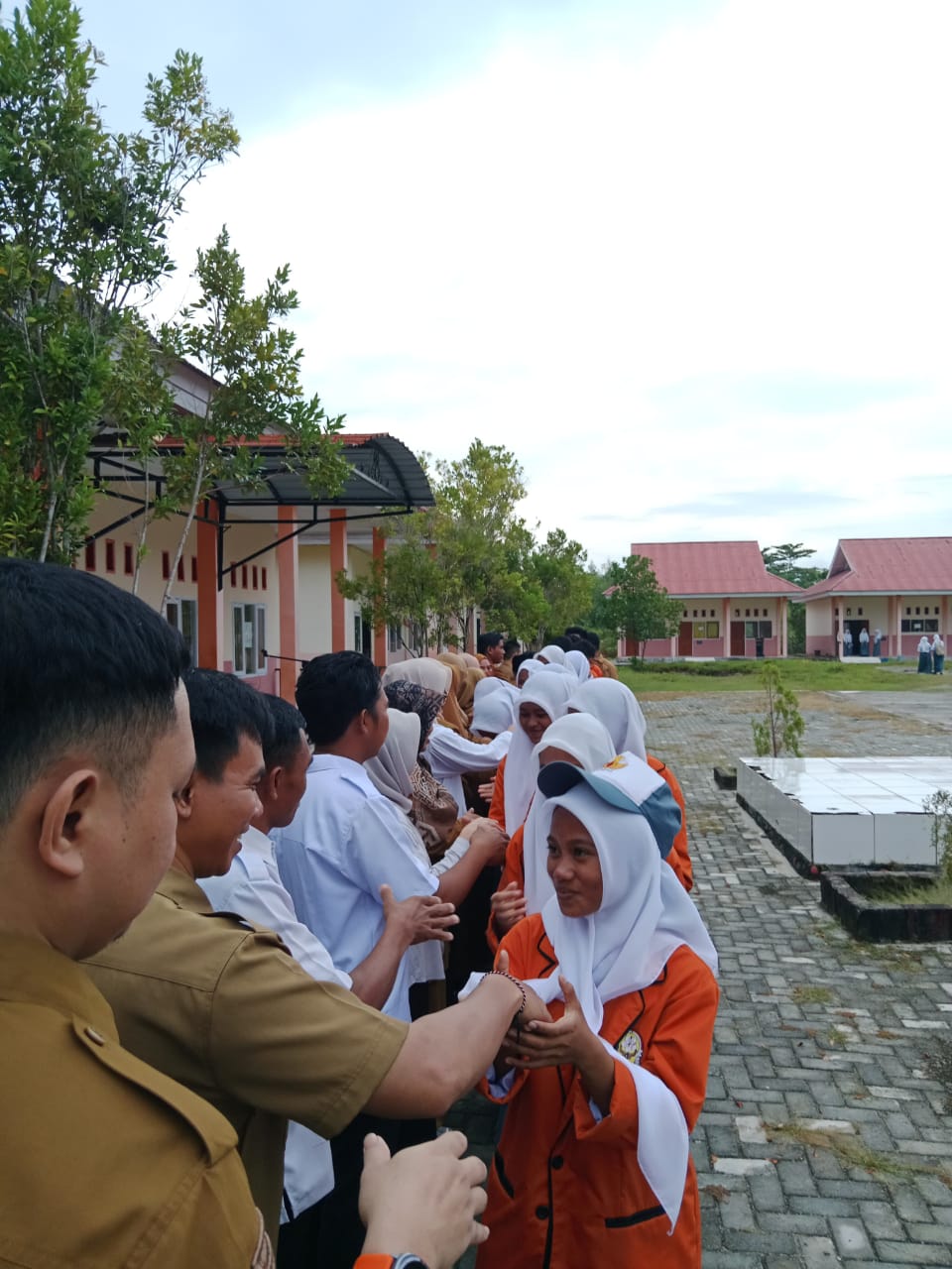 Hari Pertama Sekolah, SMAN 2 Kasimbar Langsung Tancap Gas