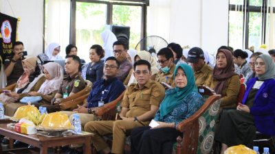 Bidan Garda Terdepan, Bupati Parimo Dorong Layanan Berbasis Bukti