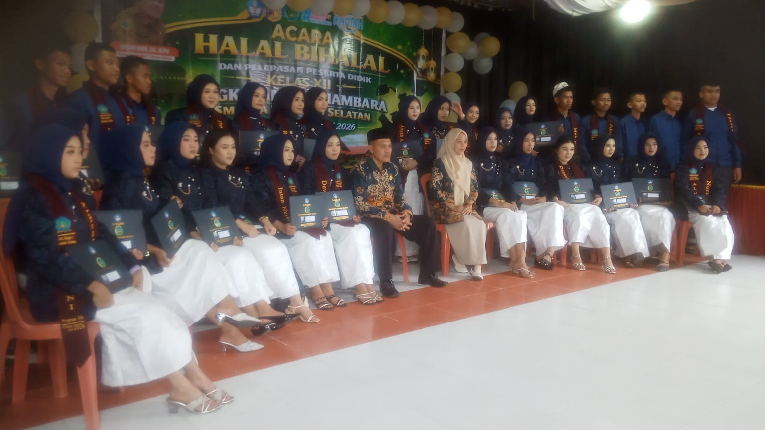 Kegiatan Halal Bi Halal Dan Pelepasan Peserta Didik Kelas XII, Berlangsung Lancar