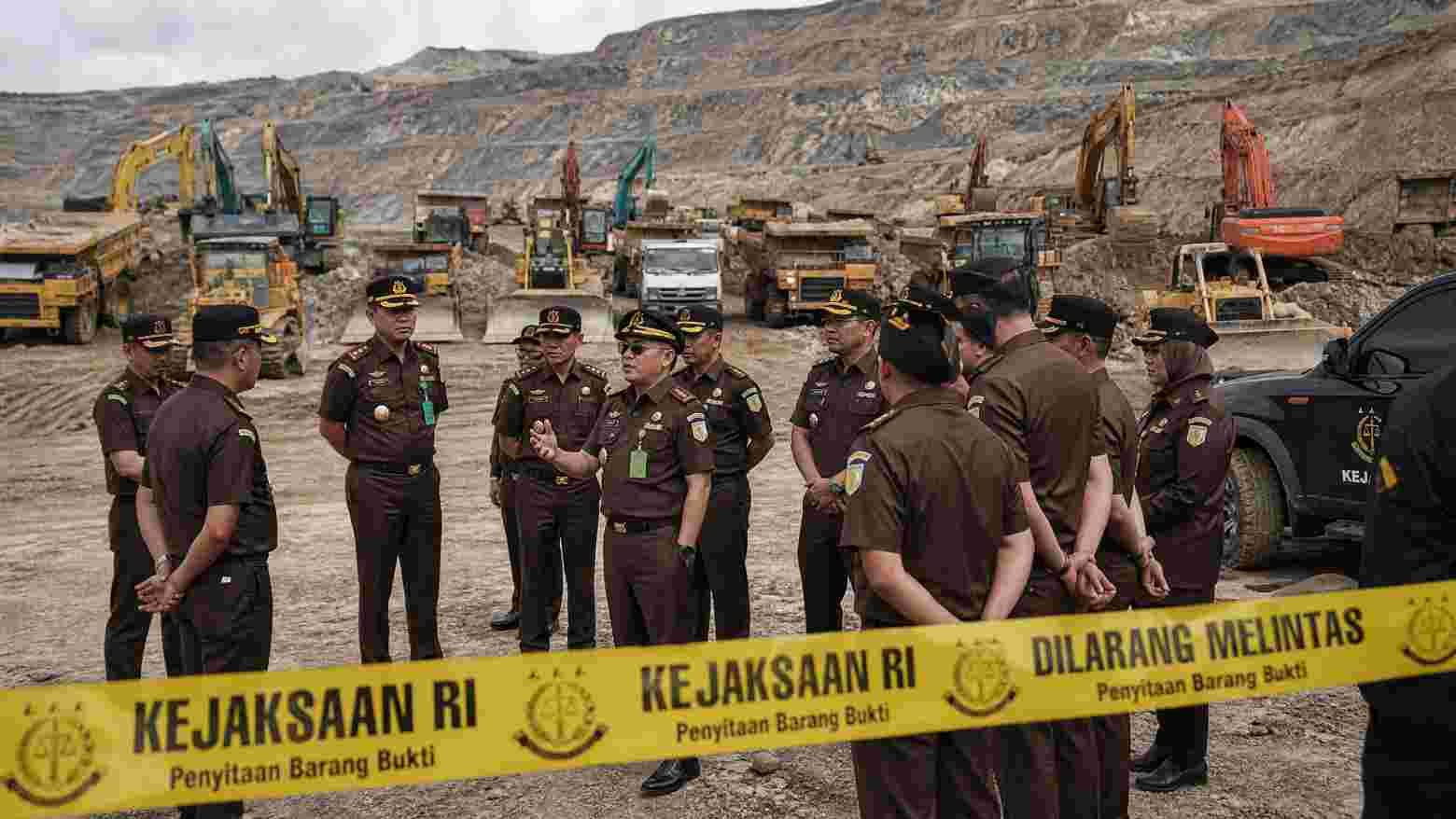 Penyidik Kejati Sulteng Sita 42 Alat Berat dari Kasus Tambang