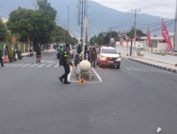 Diduga Terobos Lampu Merah, Pengendara Motor Meninggal di Tempat