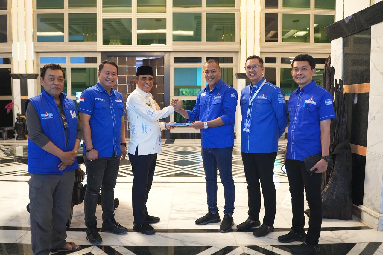 Anwar Hafid Kembalikan Formulir, Siap Lanjutkan Nahkoda Demokrat Sulteng
