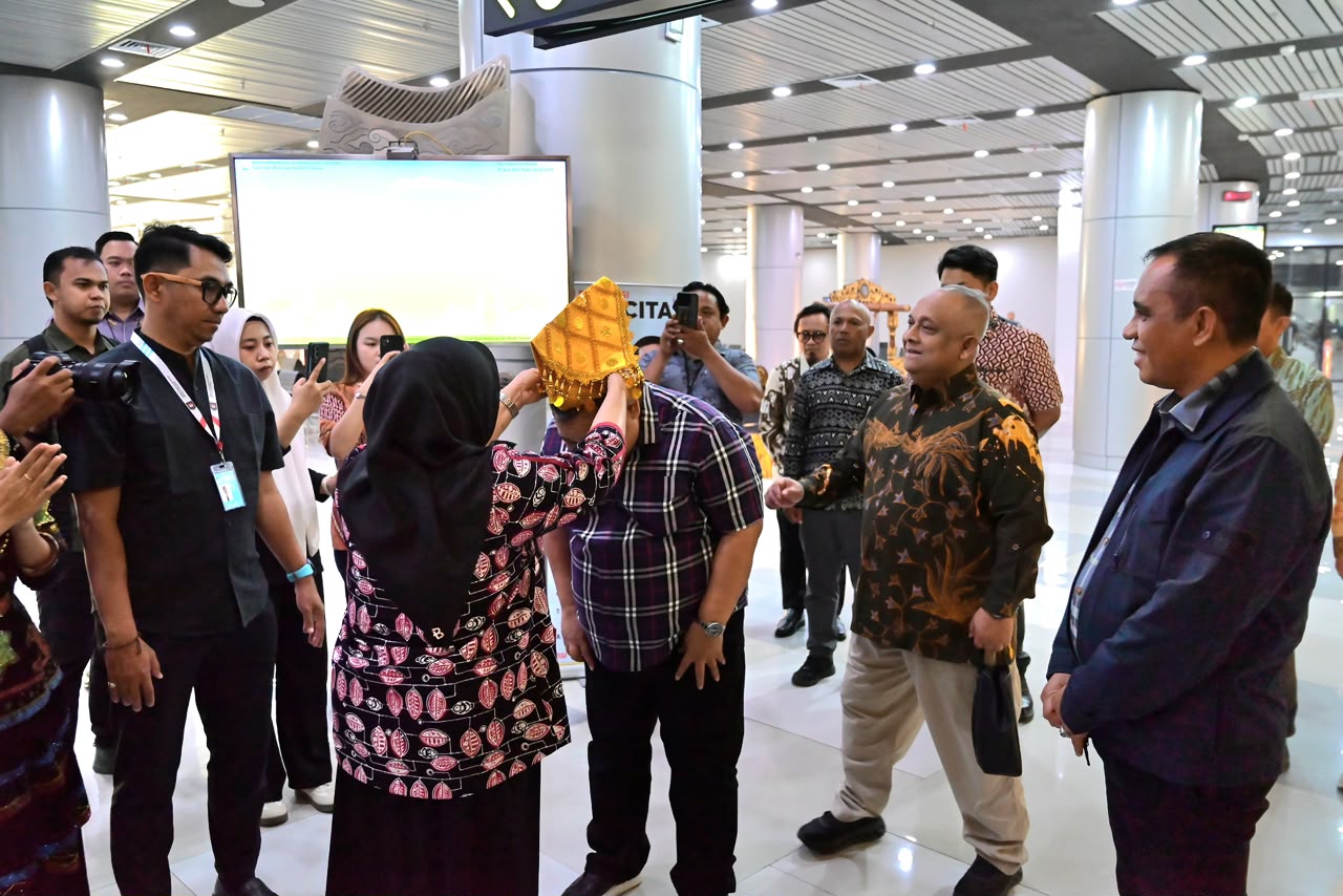 Suasana Hangat Warnai Penyambutan Anggota BPK RI di Bumi Tadulako