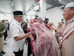 Tinggalkan Agenda Lain, Anwar Hafid Pilih Menjemput Jamaah Haji di Bandara
