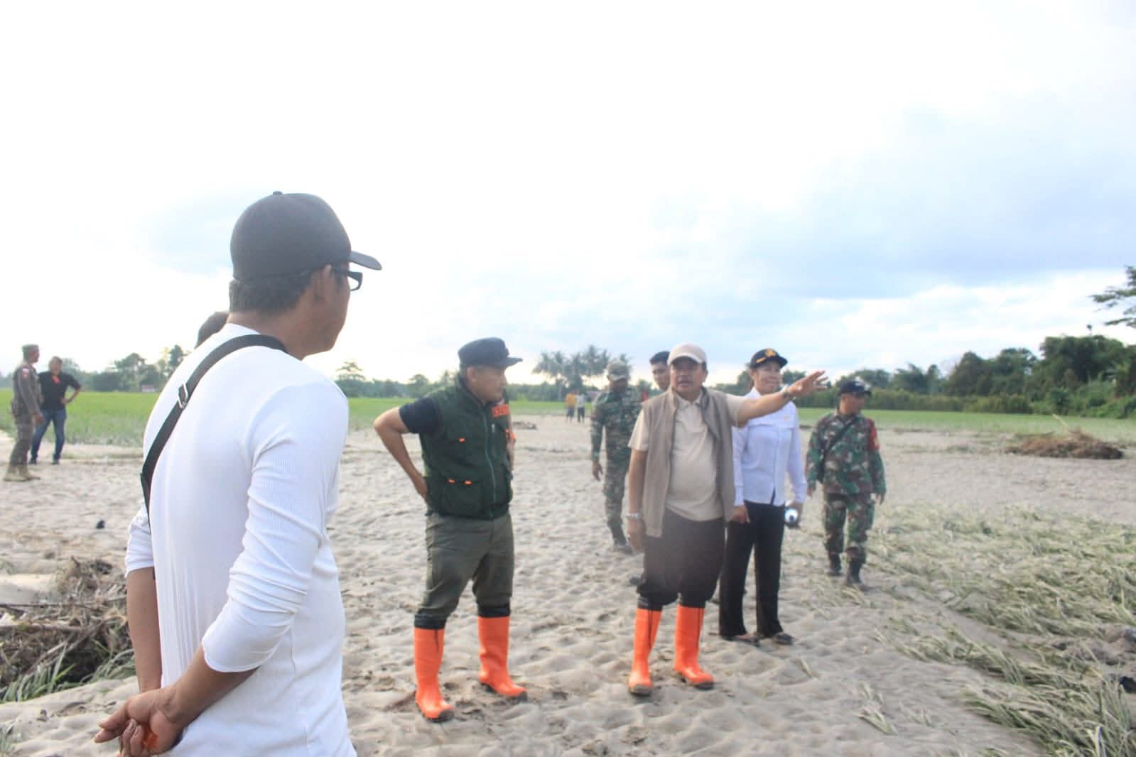 Sawah Siap Panen Terendam, Wabup Tinjau Langsung Lokasi Banjir Torue