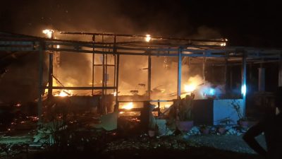 Warung Makan Dipantai Khatulistiwa Hangus Terbakar, Kerugian Ditaksir Ratusan Juta