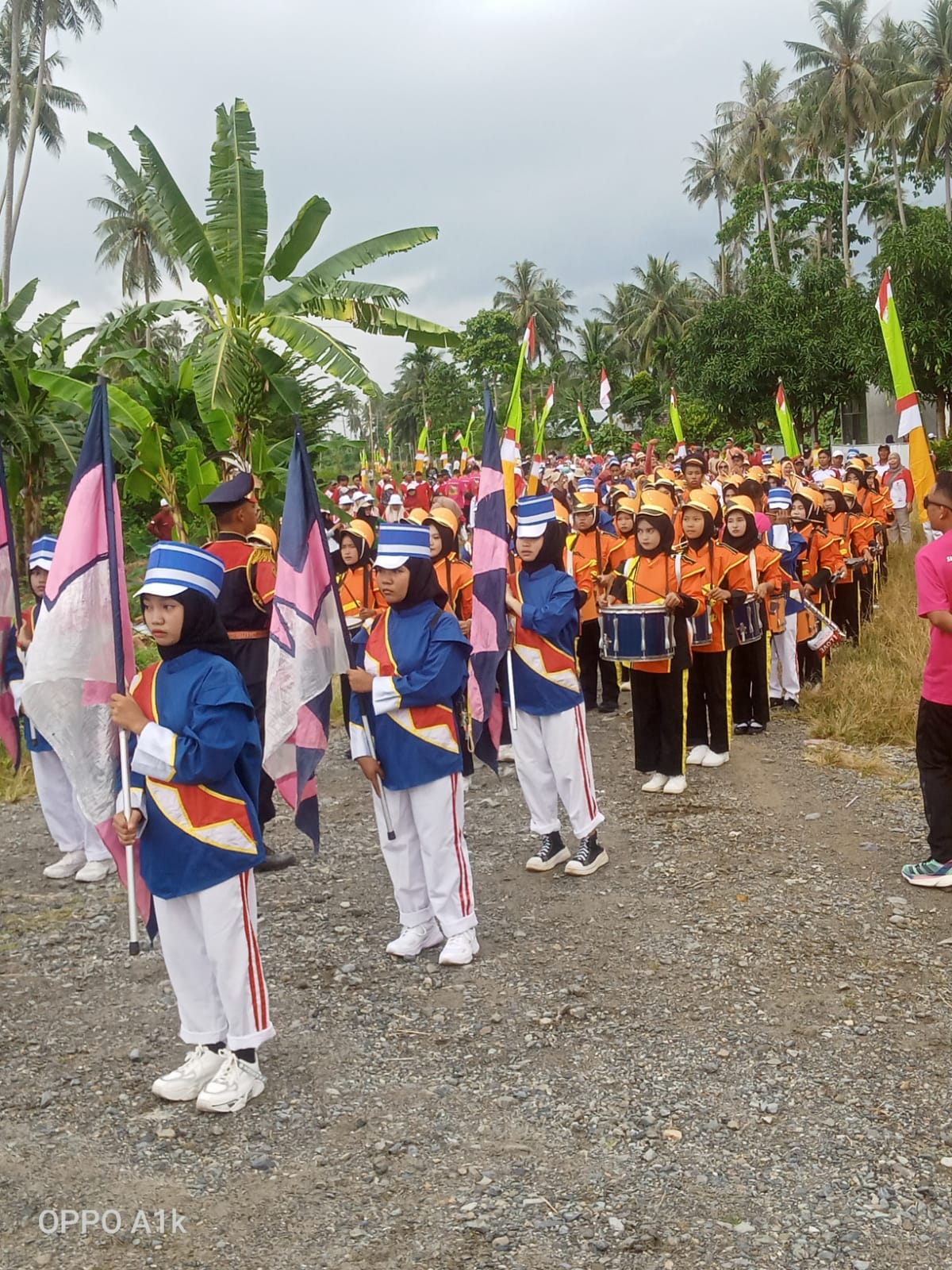 Hujan Mengguyur, Semangat Warga Tinombo Selatan Tetap Berkobar