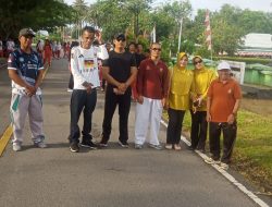 Jalan Santai Warnai HUT RI ke-81 di SMAN 2 Kasimbar