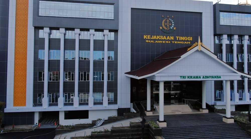 Kejati Sulteng Telaah Laporan Proyek Jalan Rp243 Miliar
