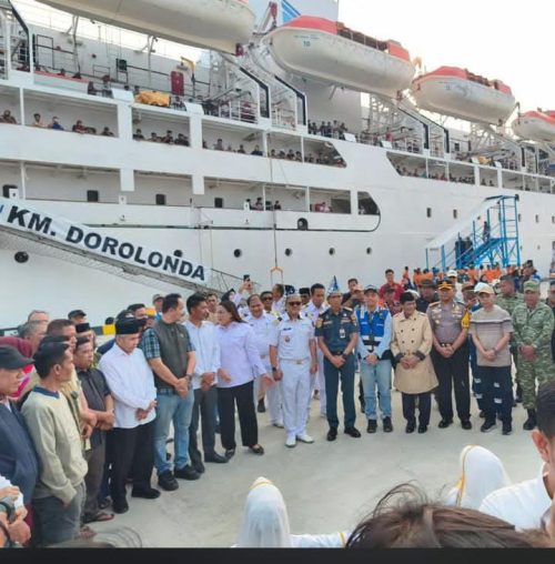 Bupati dan Wabup Donggala, Sambut Kehadiran KM.Dorolonda